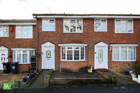 3 bedroom terraced house for sale, Smarts Green, West Cheshunt