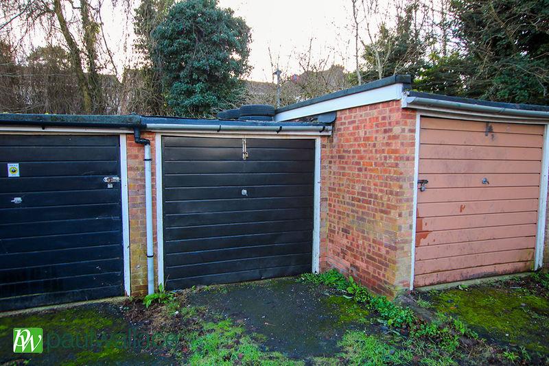 Garage En-Block