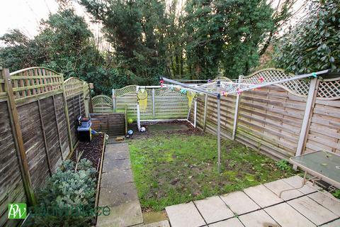 3 bedroom terraced house for sale, Smarts Green, West Cheshunt