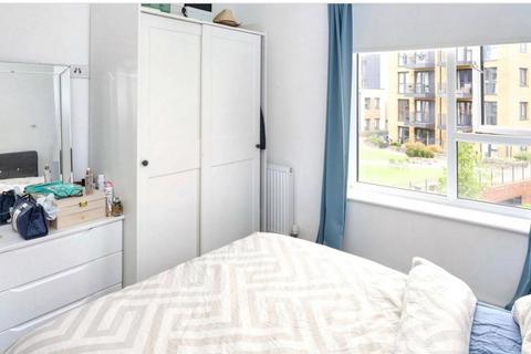 2 bedroom flat to rent, Suffield Hill, High Wycombe HP11