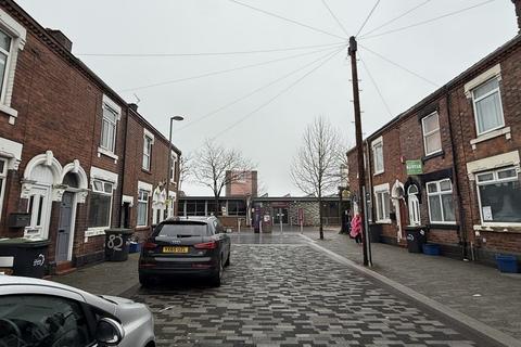 3 bedroom terraced house for sale, Thornton Road, Stoke-On-Trent
