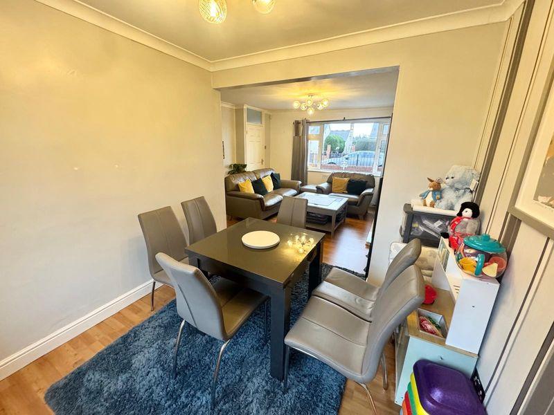 Fawdon Lane, Fawdon - More
