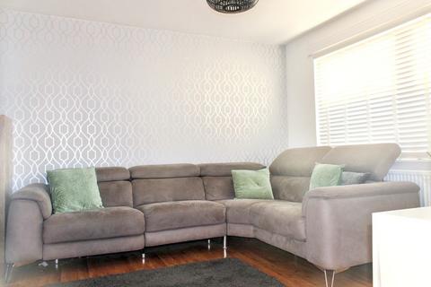 3 bedroom terraced house for sale, Afton Court, Stirling FK7