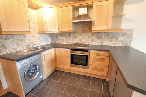 2 bedroom flat to rent, Dracaena Court, Falmouth TR11
