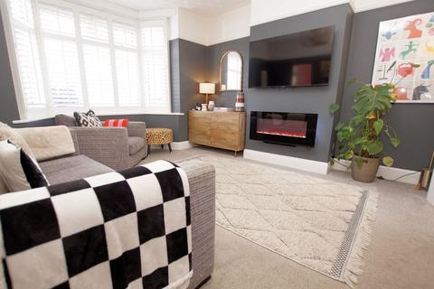 3 bedroom semi-detached house for sale, Oval Gardens, Gosport PO12