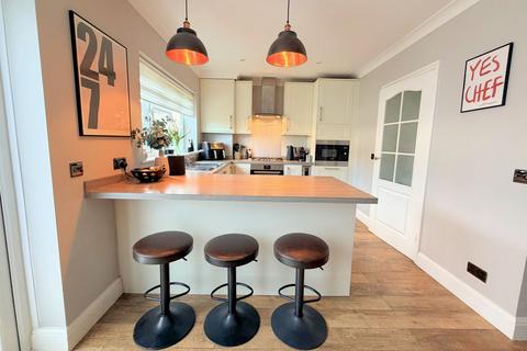 3 bedroom semi-detached house for sale, Oval Gardens, Gosport PO12