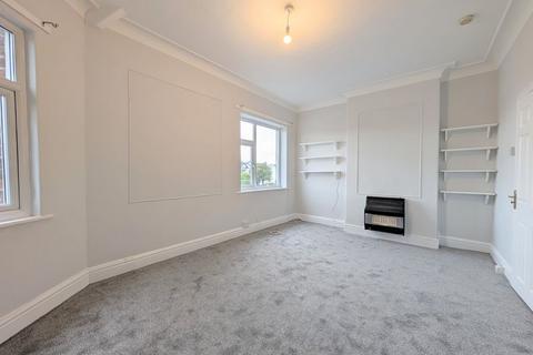 undefined, To Let - Roe Lane, Churchtown - 2 Bedroom Apartment