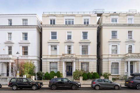 Pembridge Gardens, Notting Hill Gate, London, W2