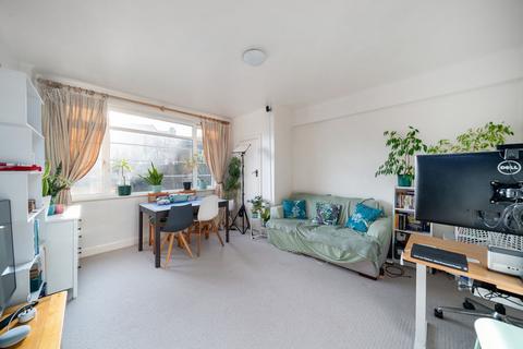 1 bedroom apartment for sale, Du Cane Court Balham High Road Balham SW17 7JY