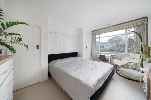 1 bedroom apartment for sale, Du Cane Court Balham High Road Balham SW17 7JY