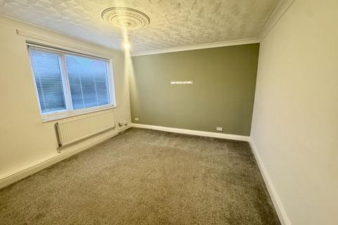3 bedroom semi-detached house for sale, Wensleydale Avenue, Washington NE37