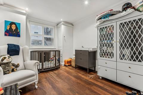 2 bedroom flat for sale, Collingham Gardens, London