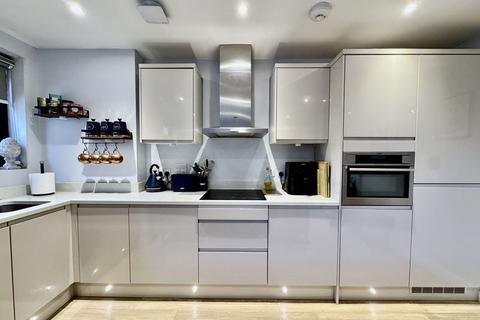 1 bedroom apartment for sale, Brookfield Road, Wooburn Green HP10