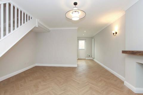2 bedroom end of terrace house for sale, Old Farm, Pitstone