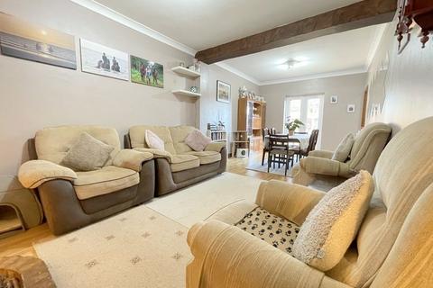 3 bedroom bungalow for sale, Chapel Road, Brightlingsea, CO7