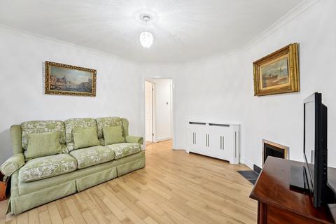 2 bedroom apartment for sale, Speer Road, Thames Ditton, KT7