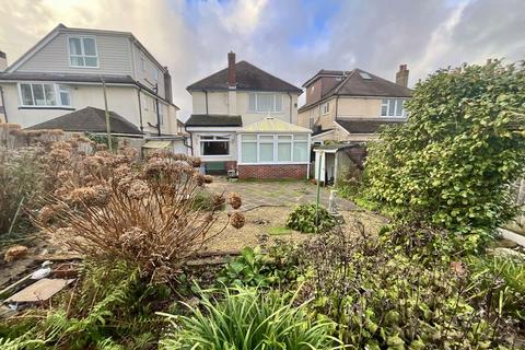 3 bedroom detached house for sale, Holmfield Avenue, Boscombe East