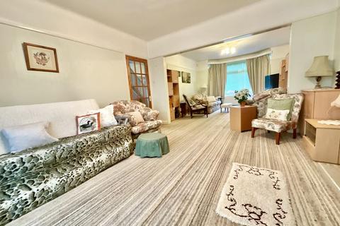 3 bedroom detached house for sale, Holmfield Avenue, Boscombe East
