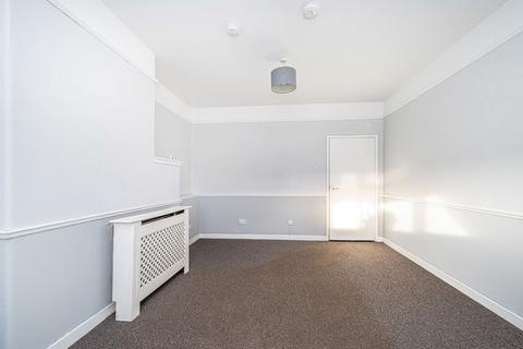 2 bedroom flat for sale, Valley Gardens, Kirkcaldy