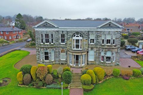 3 bedroom apartment for sale, Hall Park Close, Scarborough YO13