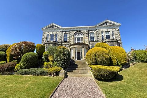 3 bedroom apartment for sale, Hall Park Close, Scarborough YO13