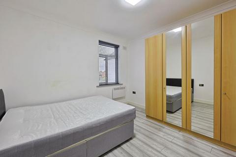 1 bedroom apartment to rent, Fortune Gate Road, London