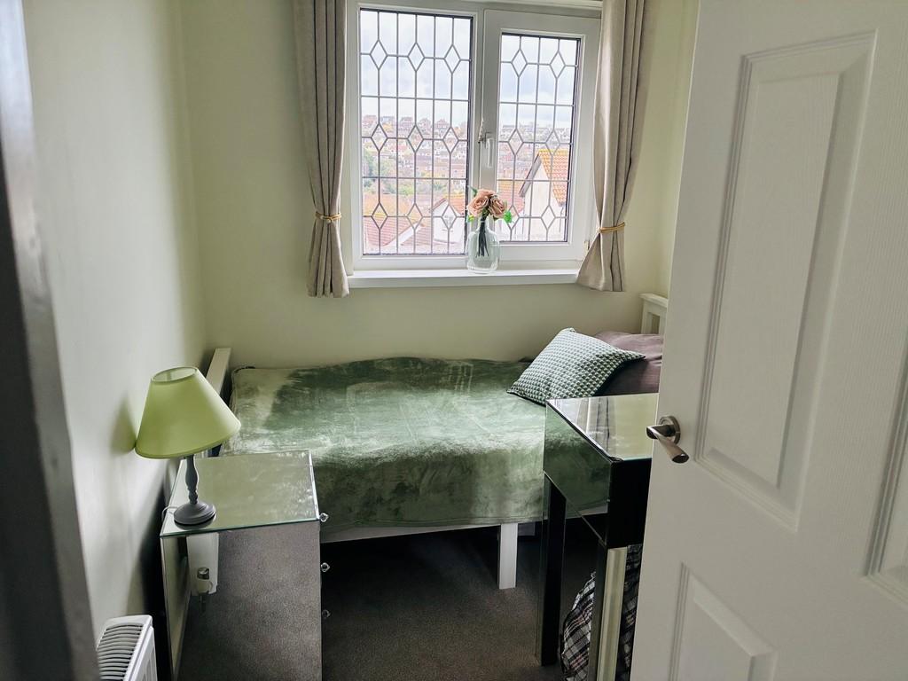 Bedroom5