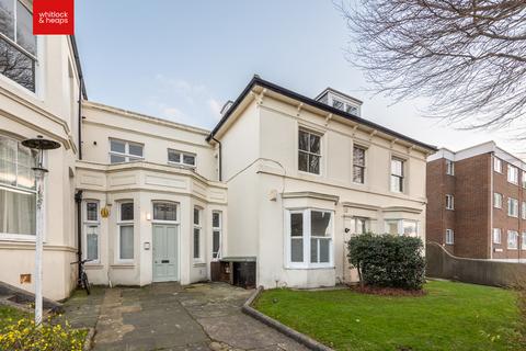 2 bedroom flat for sale, Wellington Road, Brighton