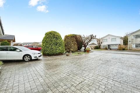 3 bedroom semi-detached house for sale, Clos-Glanlliw, Pontlliw, Swansea, West Glamorgan, SA4