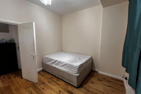 undefined, St. Johns Road, Wembley HA9