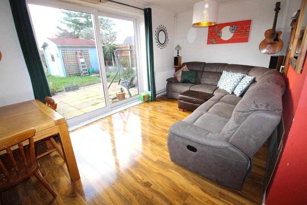 Lounge 2