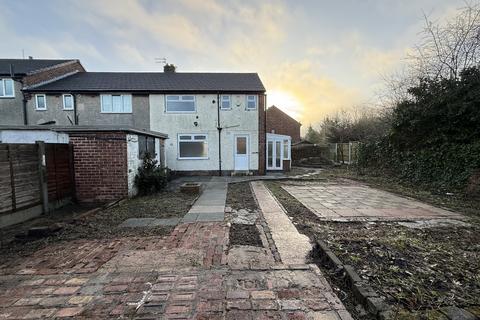 3 bedroom end of terrace house to rent, Pennine Drive, St. Helens, WA9 2BH