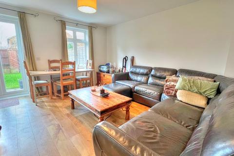 3 bedroom semi-detached house for sale, Hobbs Square, Petersfield GU31