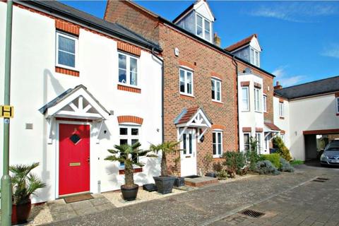 3 bedroom semi-detached house for sale, Hobbs Square, Petersfield GU31