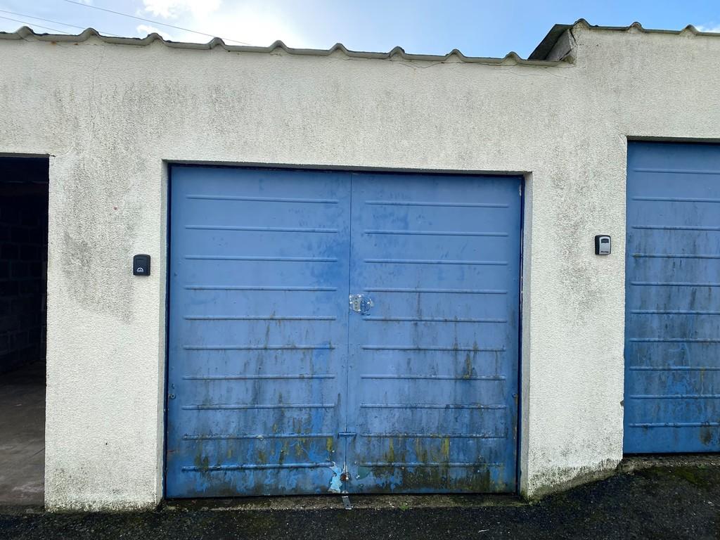 Garage 17
