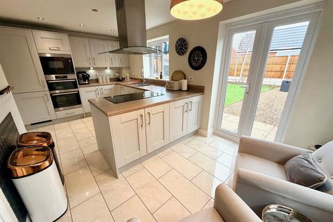 undefined, Elmwood Avenue, Essington, Wolverhampton, WV11