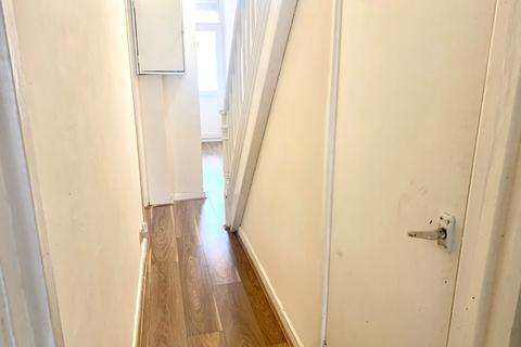 3 bedroom terraced house to rent, NORTHUMBERLAND ROAD, SO14
