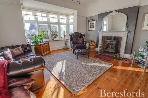 3 bedroom semi-detached house for sale, Westbury Drive, Brentwood, CM14