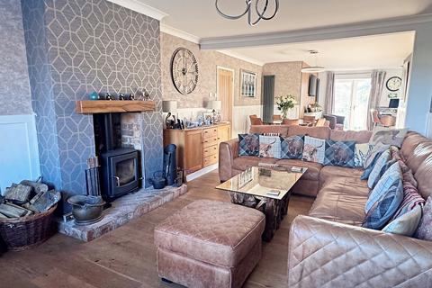 5 bedroom detached bungalow for sale, Inchbrook Road, Kenilworth