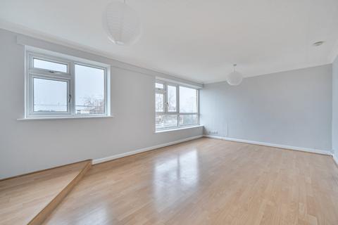 2 bedroom flat for sale, Albany Gardens, Hampton Lane, Solihull, West Midlands, B91