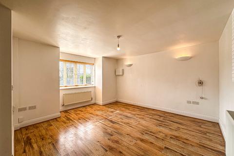undefined, Monmouth Court, Bindon Road, Taunton - NO CHAIN!