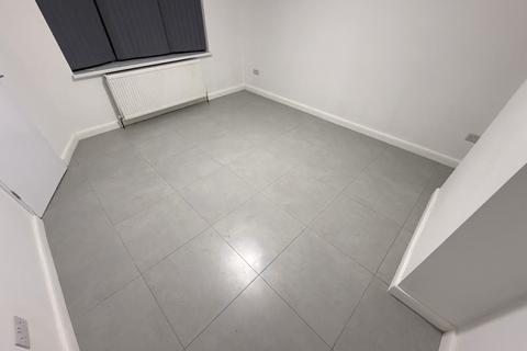 undefined, Webb Close, Slough, SL3