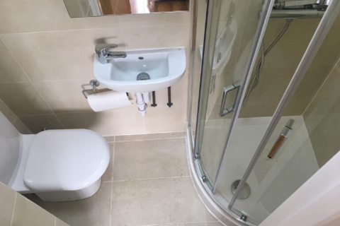 4 bedroom semi-detached house to rent, West Way, London NW10