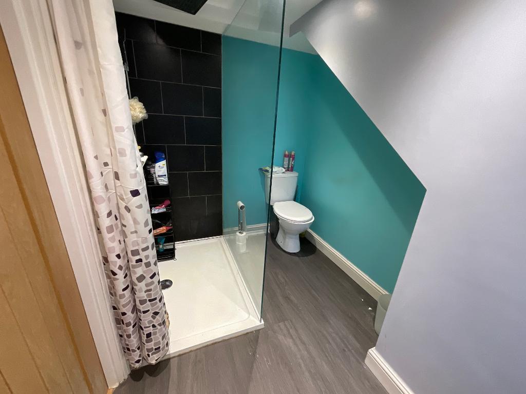 Second floor shower room