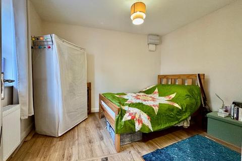 1 bedroom bungalow for sale, Robin Hood Mews, South Luton, Luton, Bedfordshire, LU1 3FY