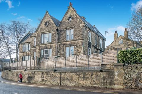 Town Lane, Idle, Bradford, BD10