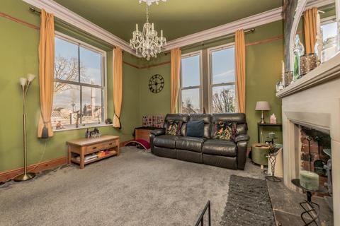 4 bedroom semi-detached house for sale, Town Lane, Idle, Bradford, BD10