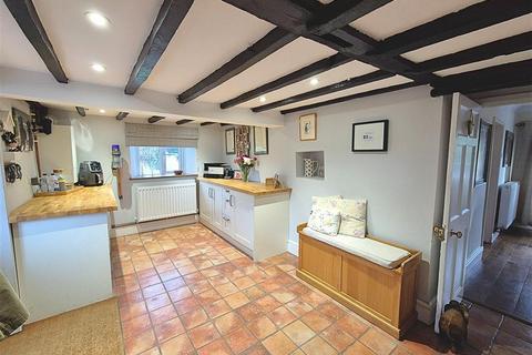 3 bedroom detached house for sale, Shobdon, Leominster, Herefordshire, HR6 9NF
