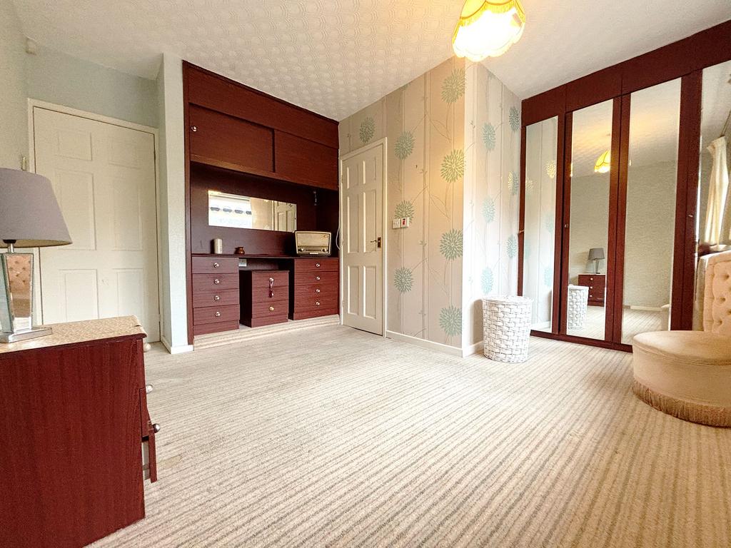 Downstairs bedroom
