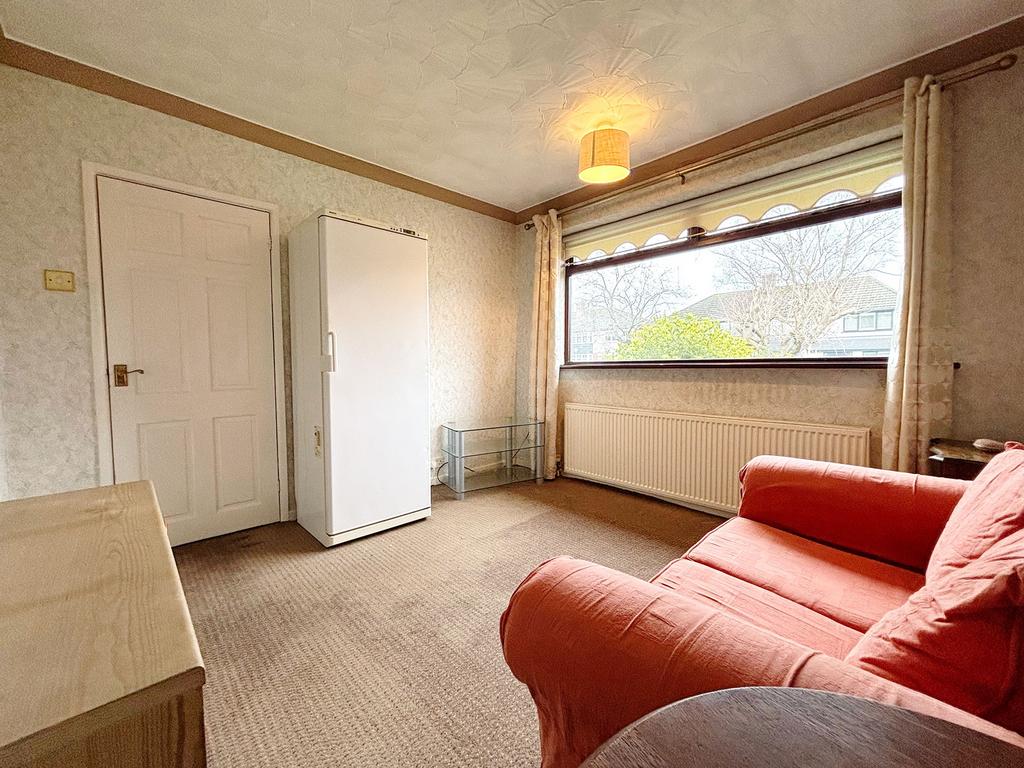 Bedroom / dining room